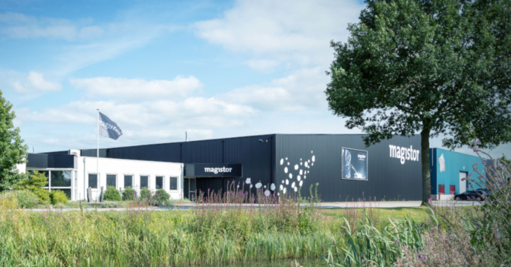 Magistor Hintergrund