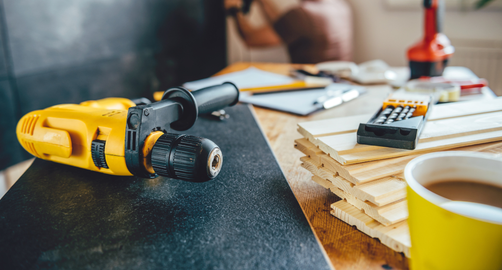 Bricoloc - Location d'outils en ligne arrière plan