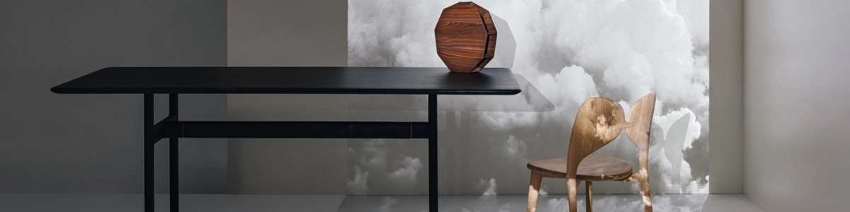 SOLIDMADE - Design Furniture Hintergrund