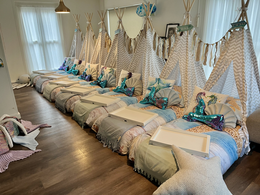 Tipi Party Eindhovens background