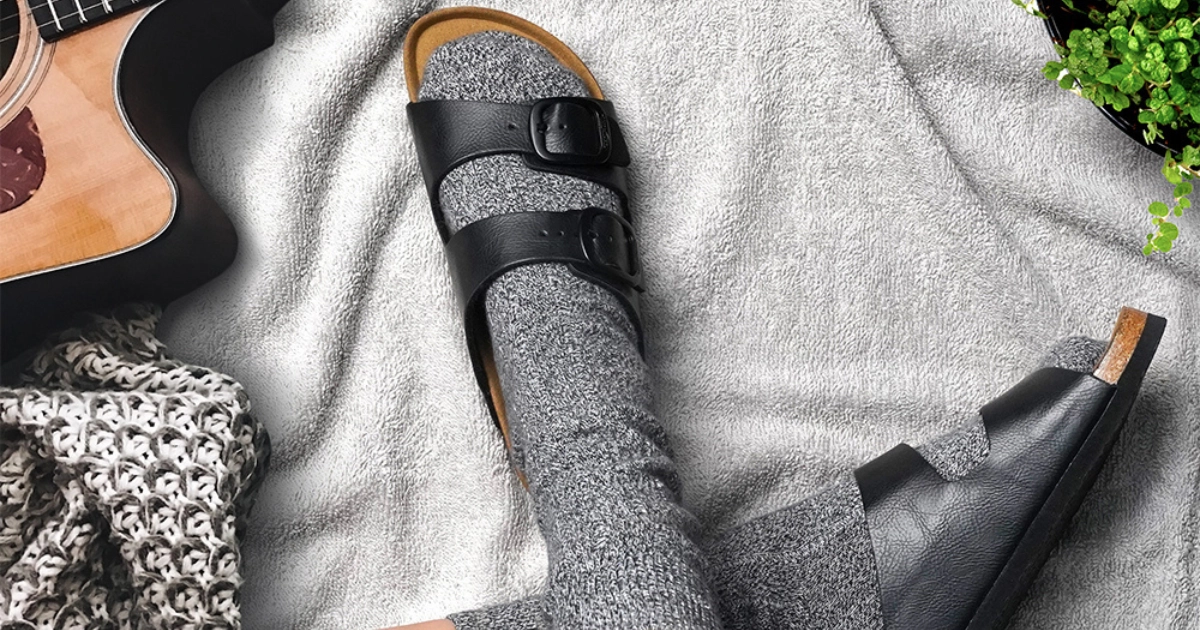 Aerothotic Stores background