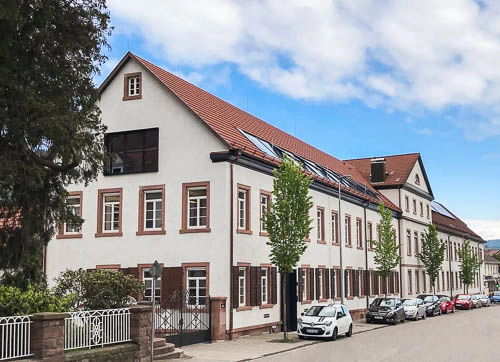 IPC-Computer Deutschland GmbH Hintergrund