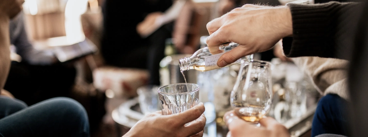 whic.fr arrière plan