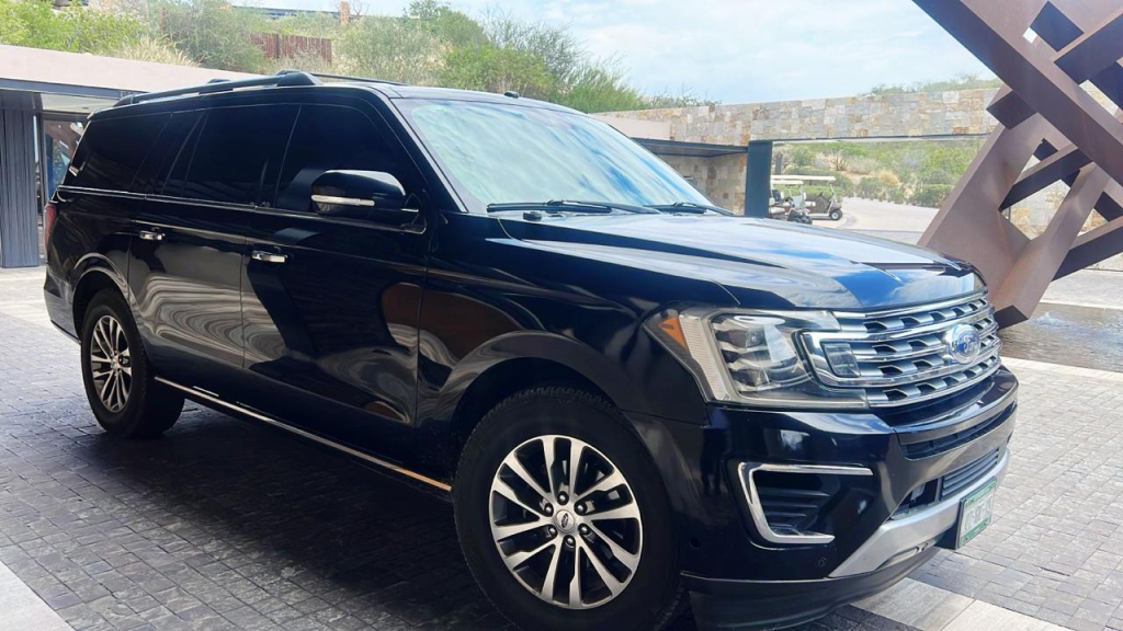 Sacbe Transferss background