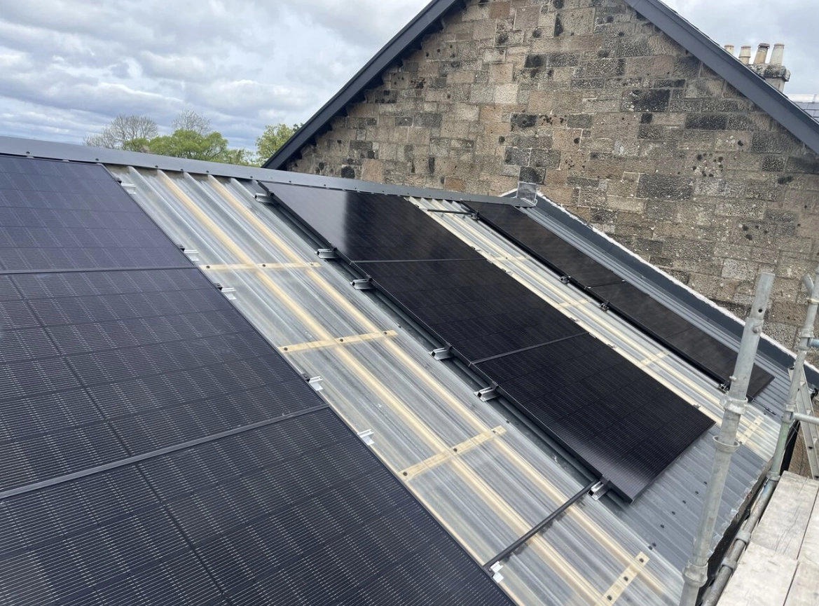 Aventus Ecos background