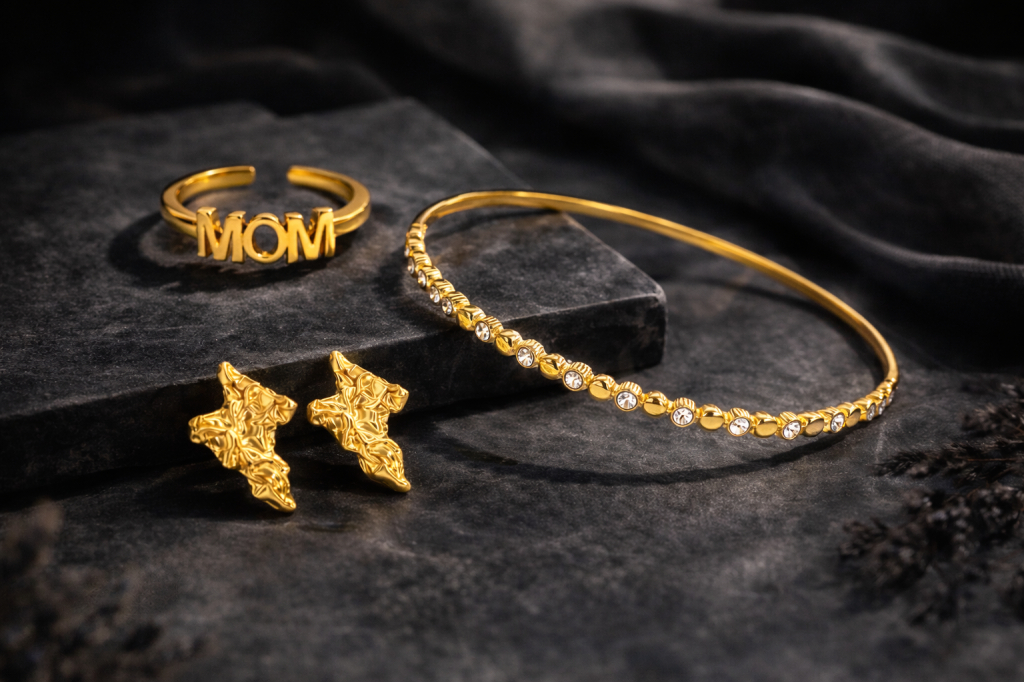 Black Design By Camilla Folkmans background