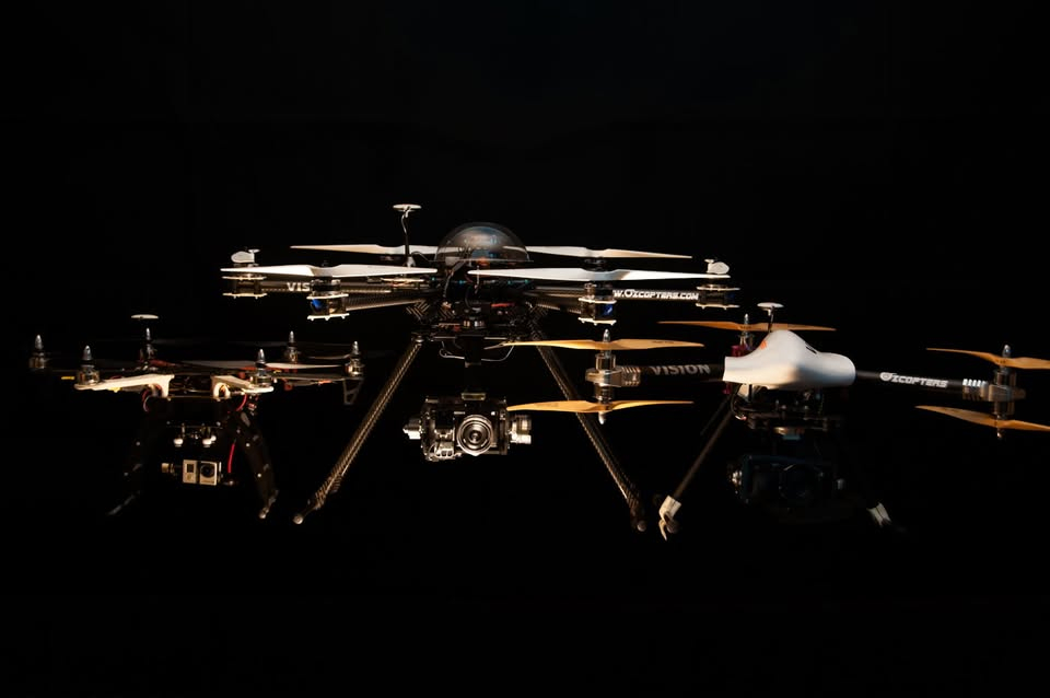 Vision Medias background