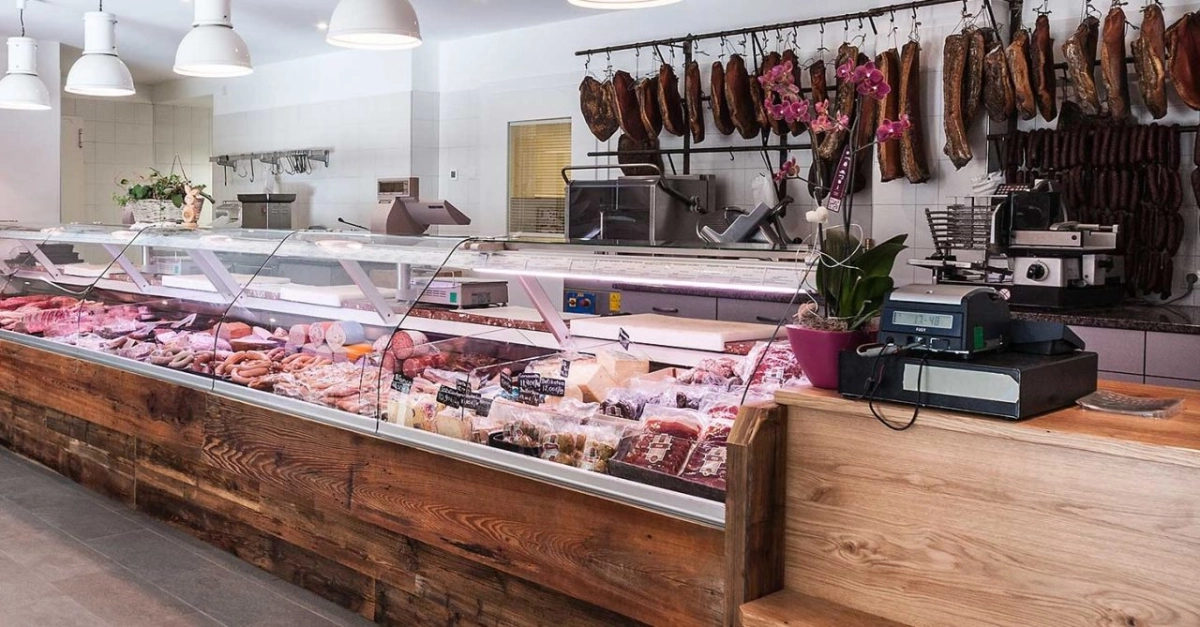 Petra Equipments background